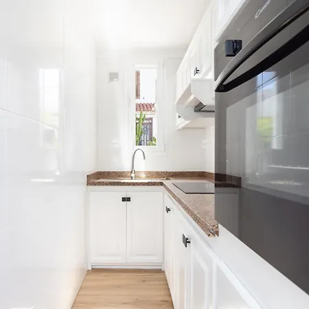 Virginia 555. Sol Y Playa * Costa Adeje (Tenerife)